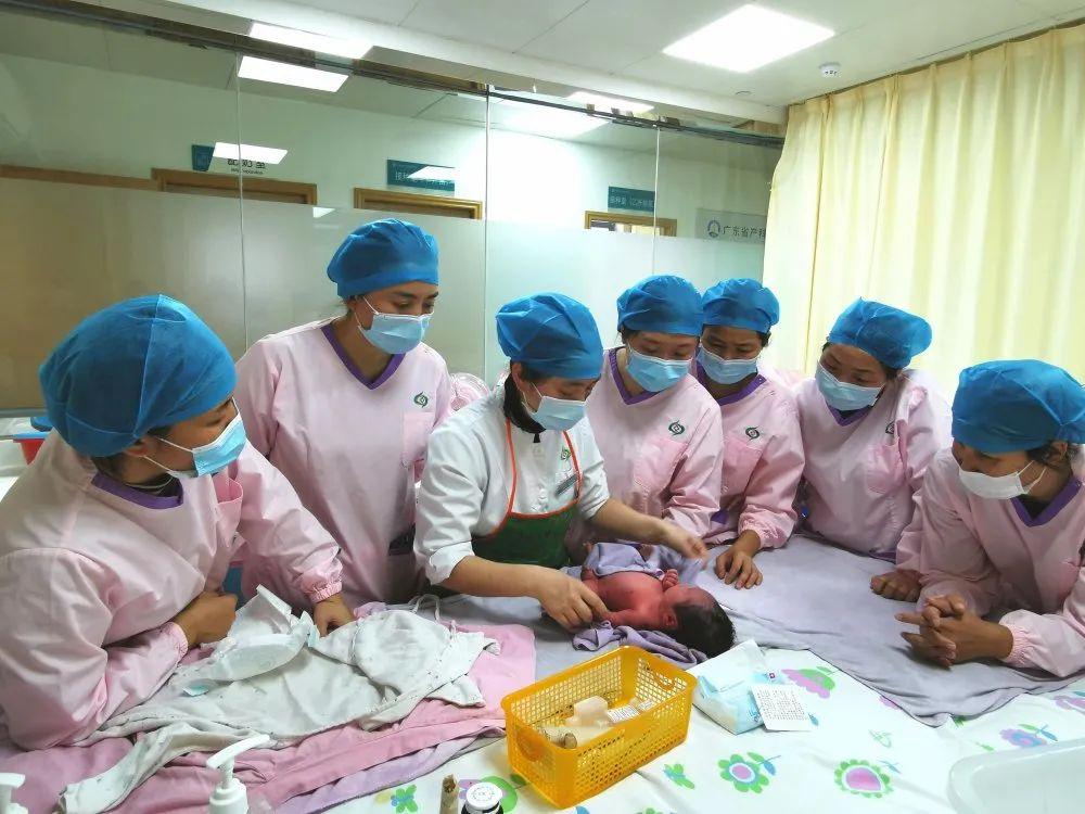 云阳县妇婴监护型护送